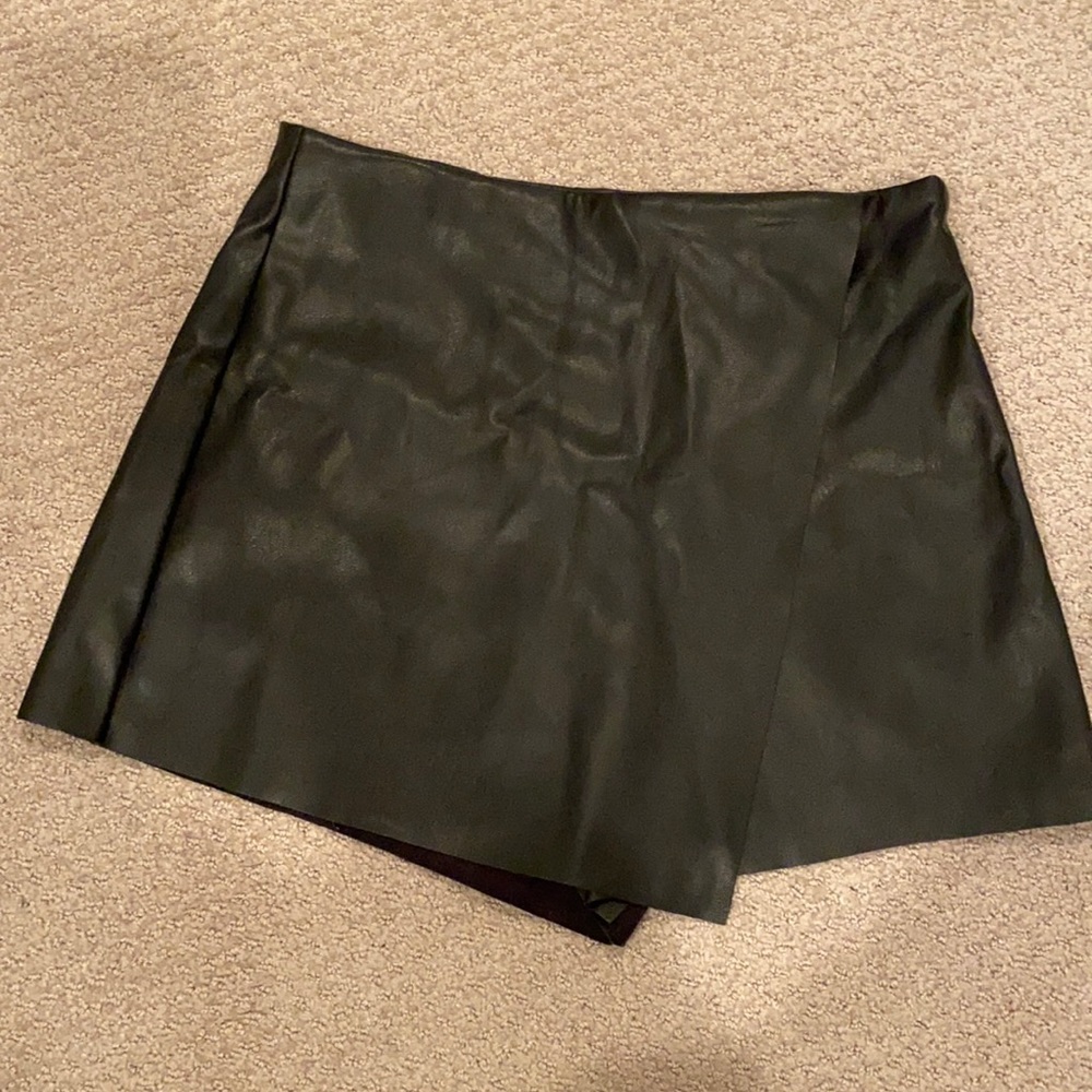 Super cute skort!! NWT